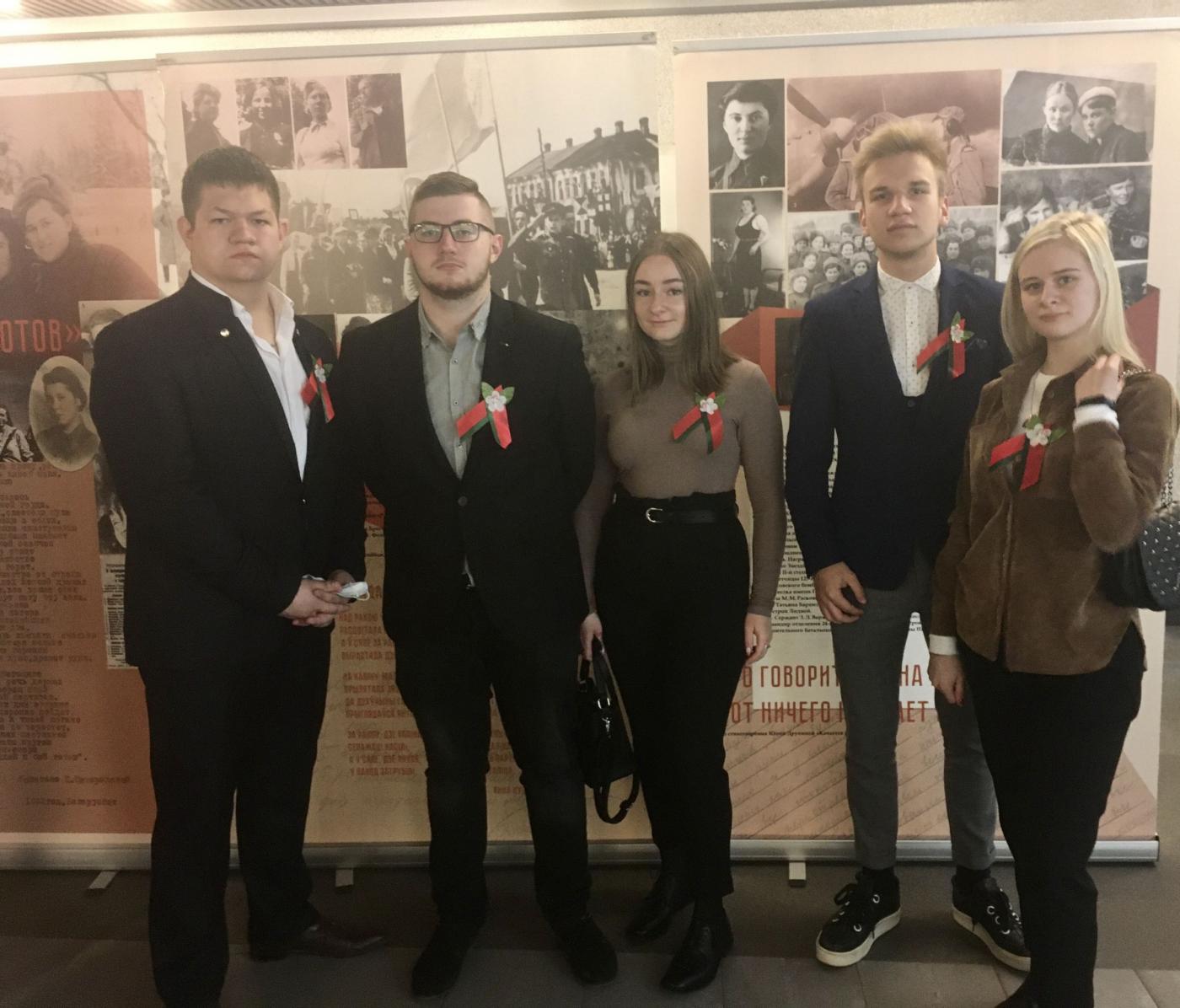 Участие студентов ФТУГ в круглом столе «Военное поколение – мирному поколению»